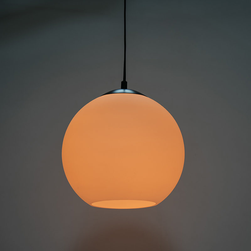 Sphaerica triclinium cella pendant lux crepito speculum
